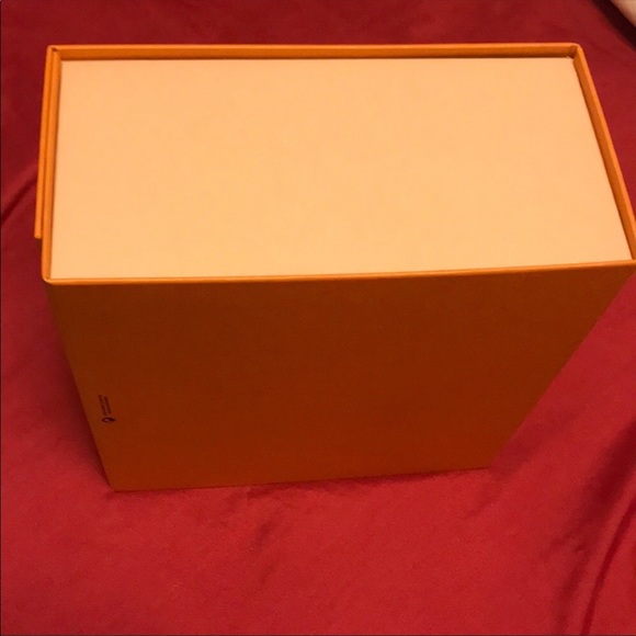 Louis Vuitton Dust Box, Gift Box - Picture 2 of 8